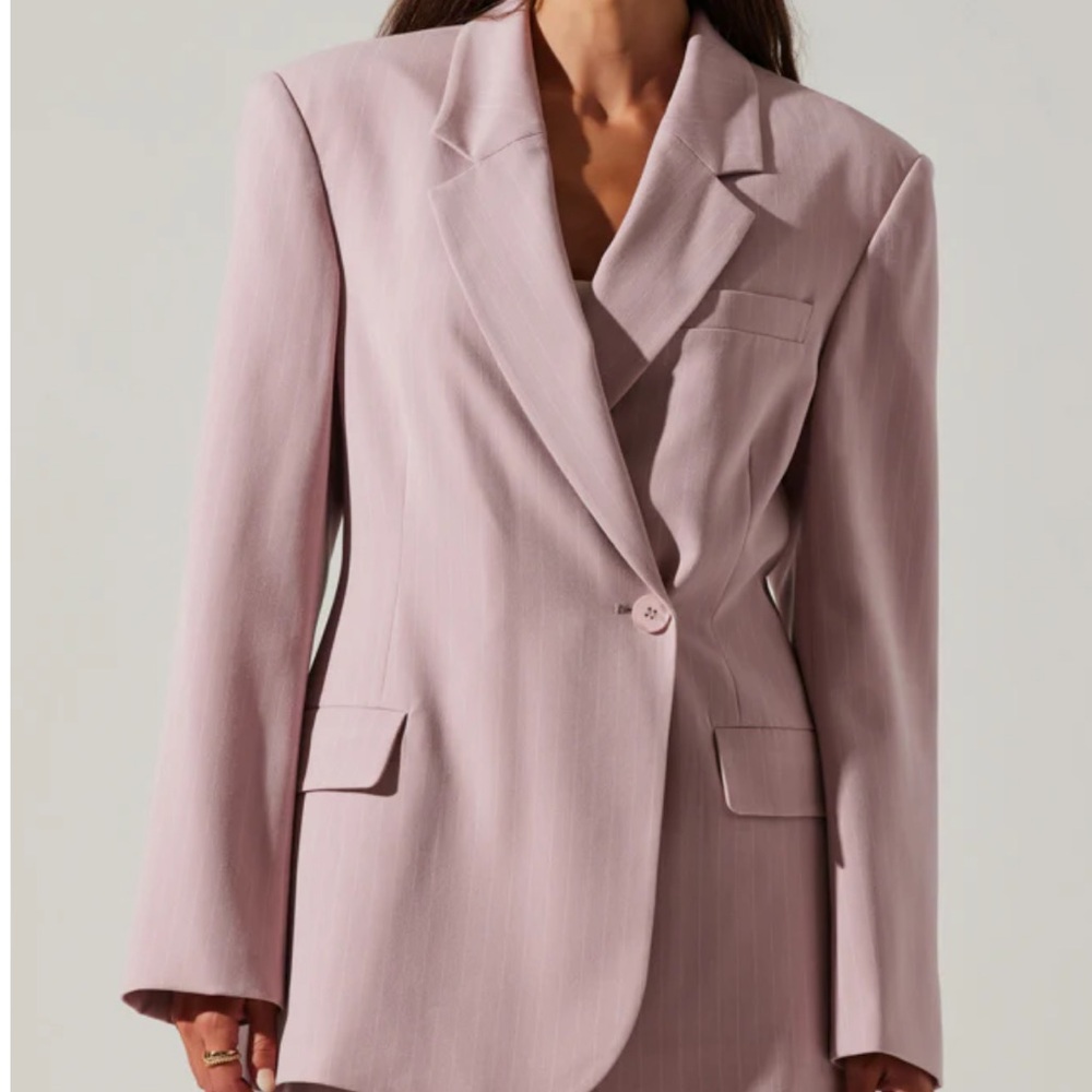 Astr the Label Kindra Oversized Pinstripe Blazer